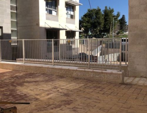 גדר פרופילים גדר מוסדית לבית ספר